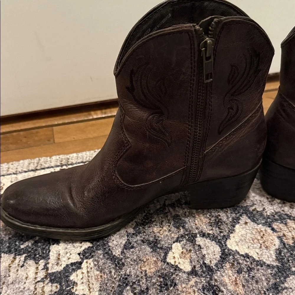 Born Women’s Dark Brown Western Ankle Boots - Picture 3 of 8